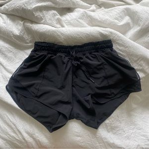 Lululemon hotty hot short